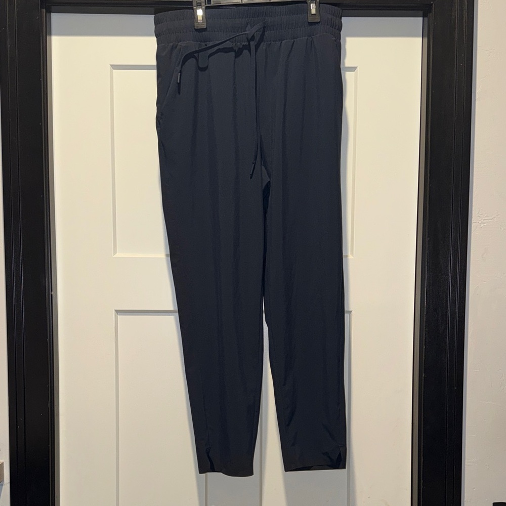 Women’s Navy Jogger Pants